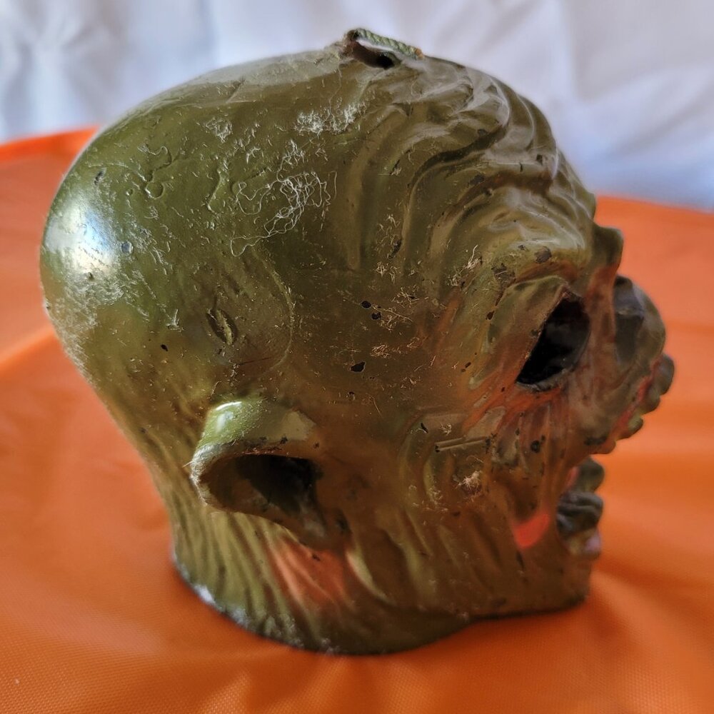 Fun World Gory Oozing Zombie Head Halloween Candle Unlit - Picture 3 of 4